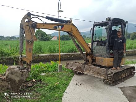 PENGANGKATAN WALET DI DUSUN PUNDONG