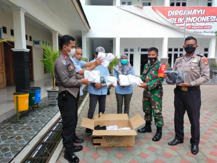 PENYERAHAN BANTUAN MASKER UNTUK KALURAHAN SRIHARDONO