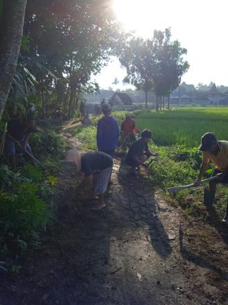 Giat Minggu pagi Kerja Bakti Dusun Ganjuran 