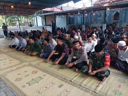 Buka Bersama dan Pemberian Santunan Anak Yatim Piatu di Masjid AL Huda Bodowaluh Pundong